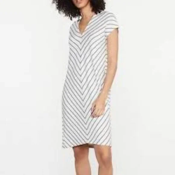 Lou & Grey Striped Signature Soft Double V Cap Sleeve Loose Shirt Dress Size XS Lou & Grey Striped Signature Soft Double V Cap Sleeve Loose Shirt Dress Size XS